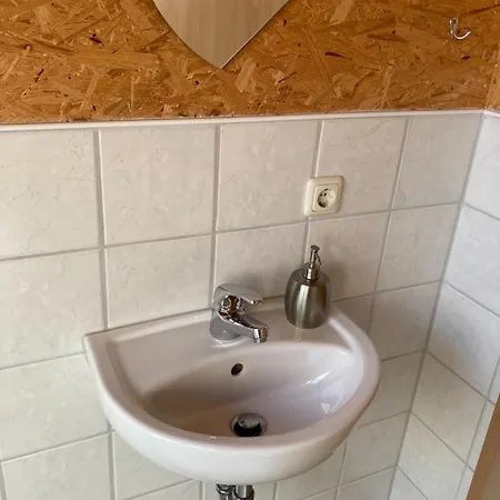 Familiengasthof Schaller - Mit Eigenem Bad/wc Am Gang Casa de hóspedes Floß